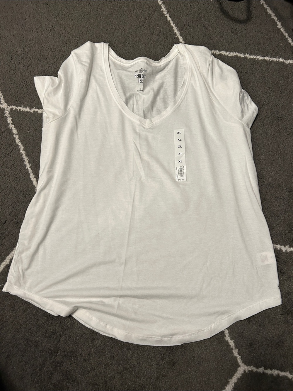 NWT SO White V-Neck Short Sleeve Perfect Tee